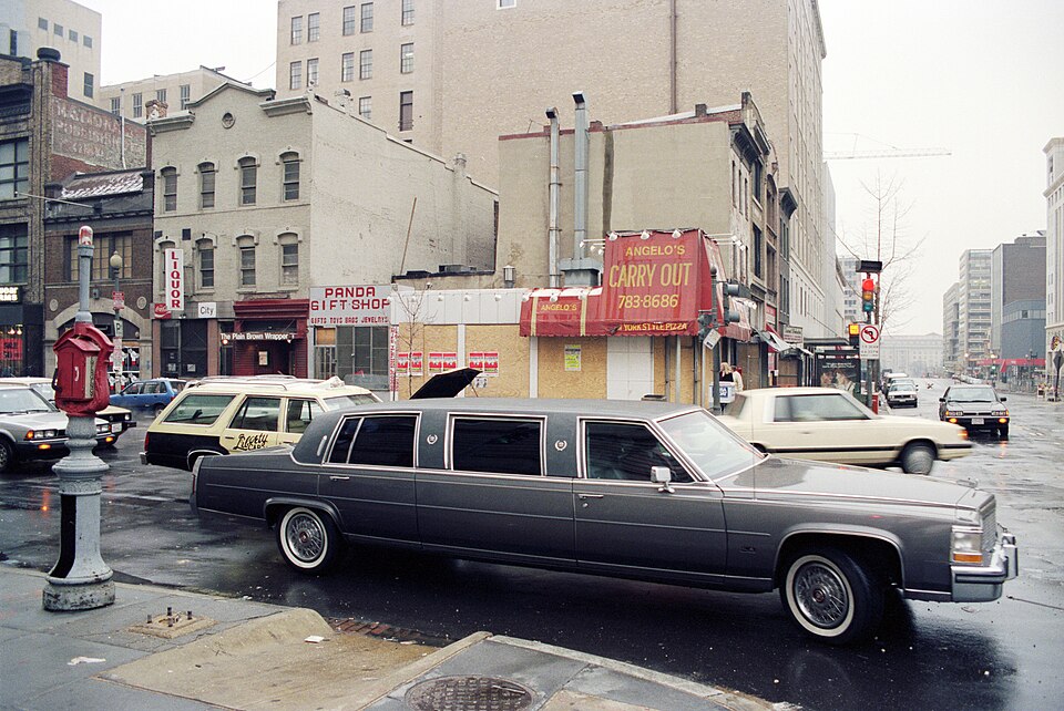 Infiniti Limo